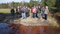 interessierte Bürger am Heidemoor Hennersorf, Foto: BUND Brandenburg
